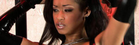 Skin Diamond adult star photos