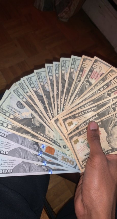 Perry Chini pretty actress gallery