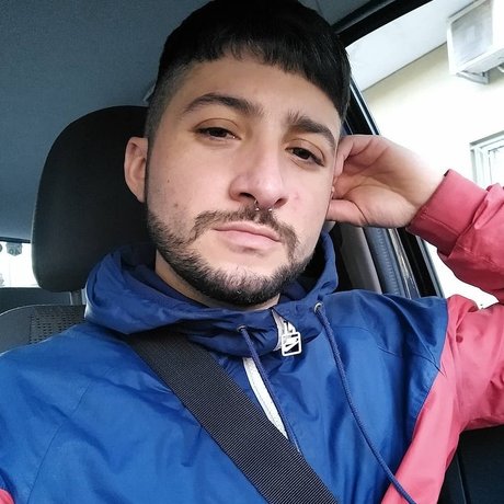 BeastKarma naked star img