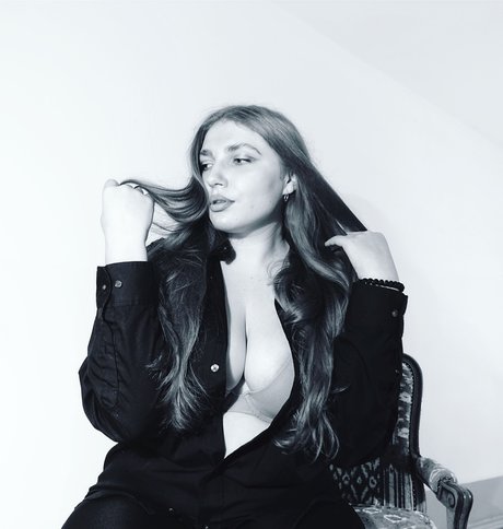 teen fingering onlyfans art naked photo