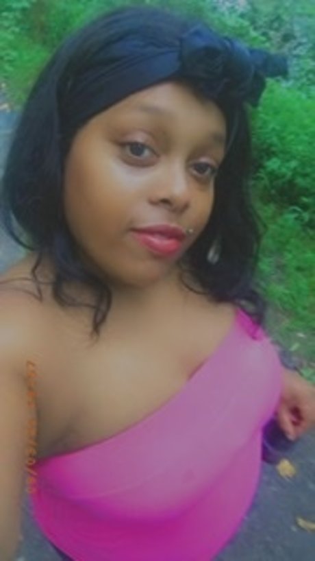 Swollogist porn model galleries