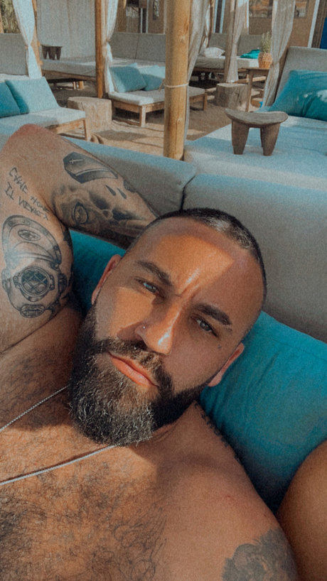 Max Moya star sex picture