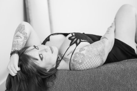 MercedesTheOne erotic pornstar photos
