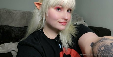 tattooed onlyfans nice photo