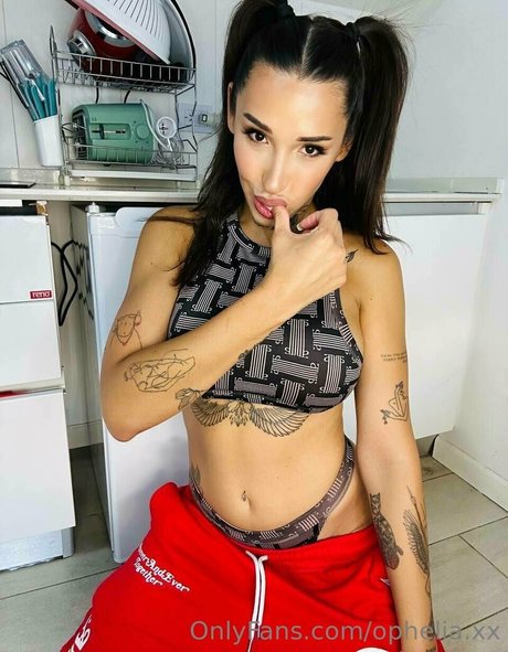 famous girls onlyfans art xxx archive