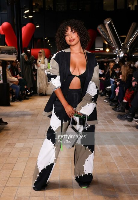 Paola Locatelli high quality pornstar archive