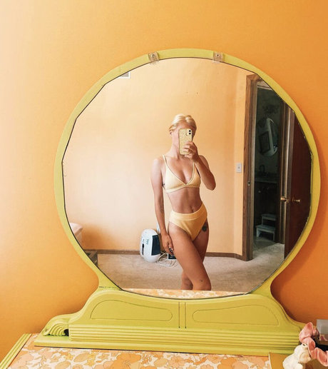 forgetsarah model high quality galleries