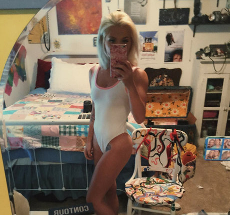 forgetsarah pornstar hot pictures