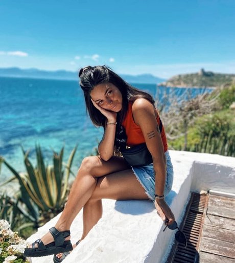 Delfi Granatto hot pornstar photo