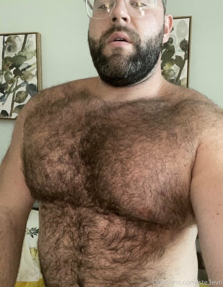 famous onlyfans free naked images