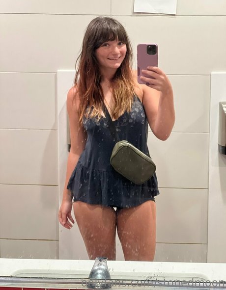 redhead teen onlyfans hot nude photo