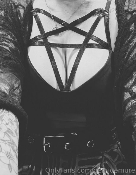 tight onlyfans pornographic gallery