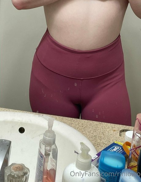 riniowo star naked pic
