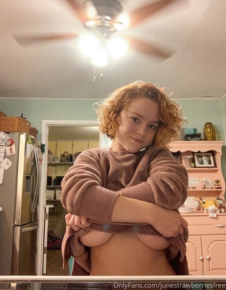 junestrawberriesfree xxx model pictures