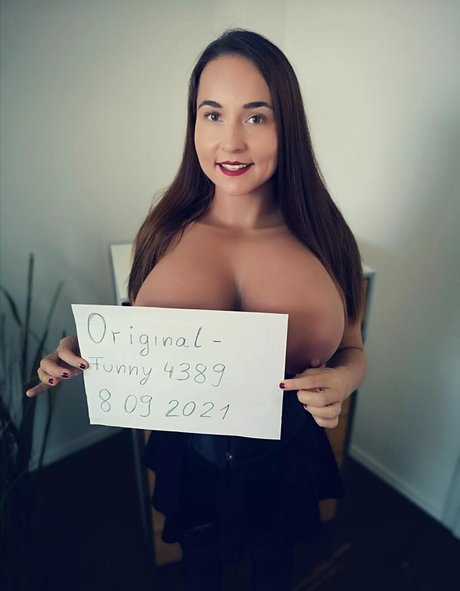 biggaminggirl model xxx galleries