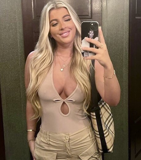 Izzy Taffs nice star photos