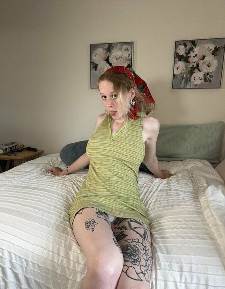 allie0t model naked archive