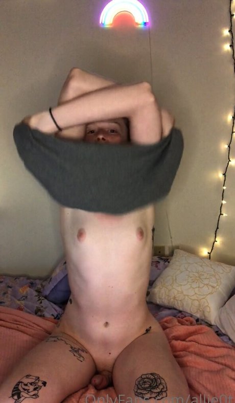 allie0t pornstar erotic picture