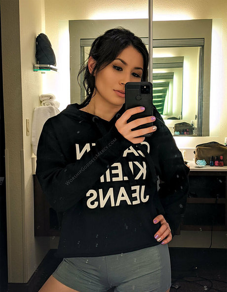 brunette nurse onlyfans naked pictures