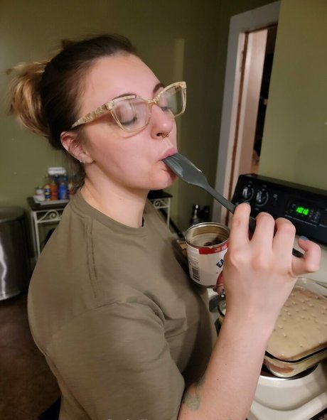 alexxrenee24 nude thumbnail
