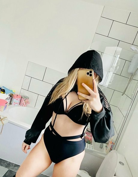 missionary onlyfans sexy image