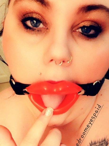 gloryhole wife onlyfans beautiful photo