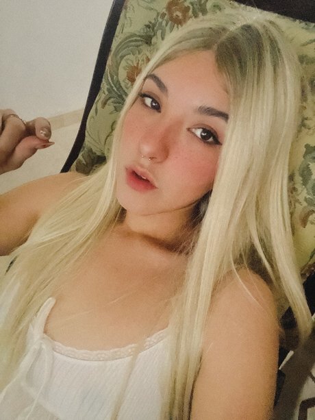 Mishelle xxx actress pics