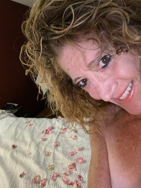 Misha Gaas nudes actress pictures