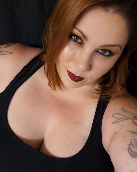 Miss Kayos model naked photos