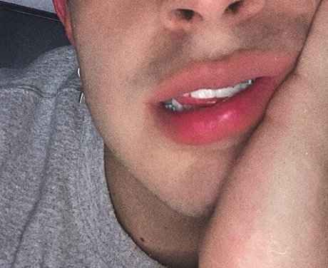 El Gero Sanchez nudes model pictures