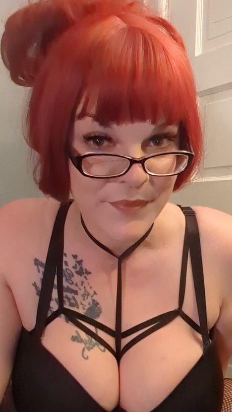 Ms BettyJean_ erotic actress photo