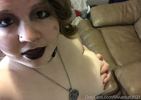 viviancat2021 free actress image