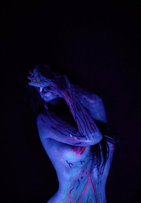 Azucarysal model nude image