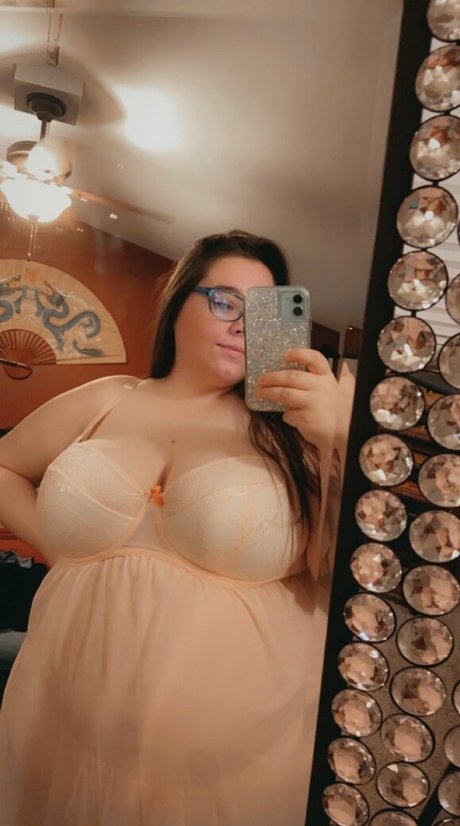 lilpeachpit star adult image