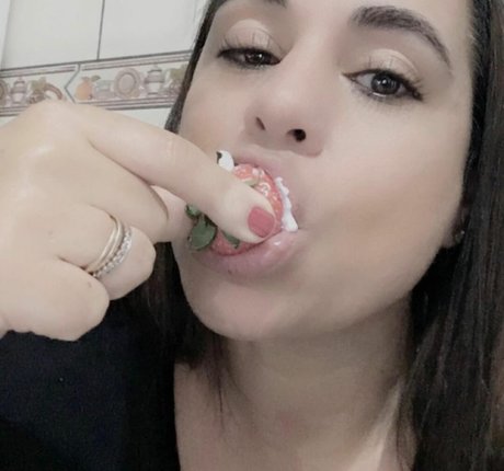 Denise Butterfly pornstar sexy pictures