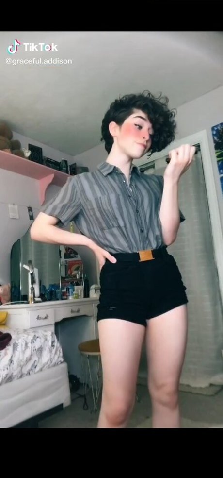 graceful addison model nudes img