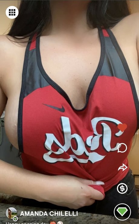 Amanda Chilelli star hot image