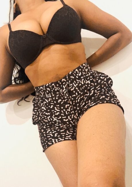 Sri Lankan sexy actress image