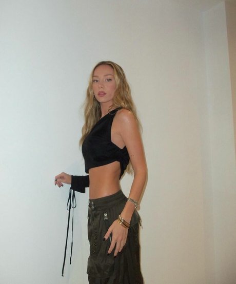Ester Exposito model free archive