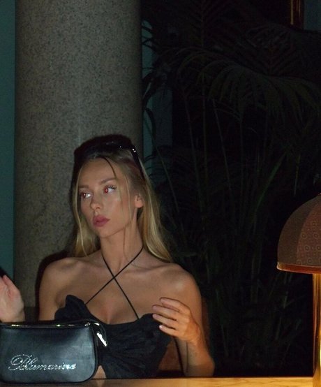 Ester Exposito star beautiful gallery