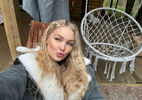 haileycherry model erotic gallery