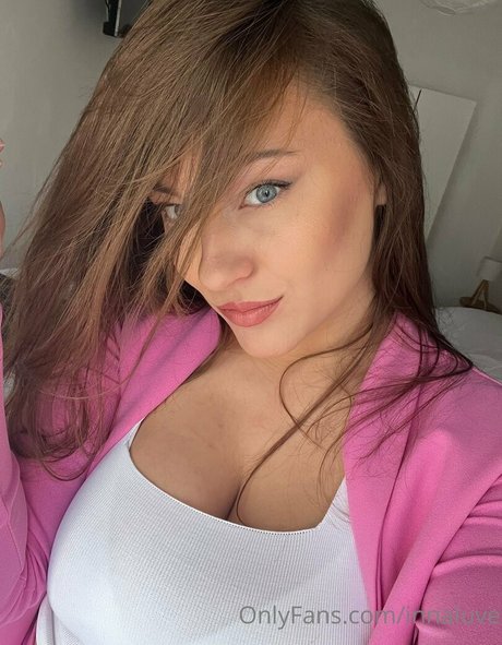 InnaLuve star porn img