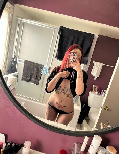 nicoletters star hot photo