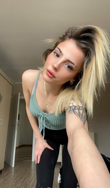 aryasm star xxx gallery