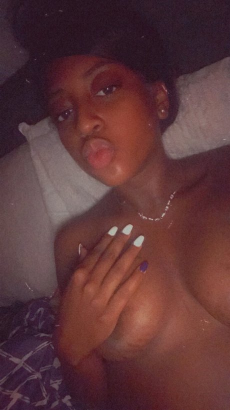 blonde midget onlyfans hot xxx photo