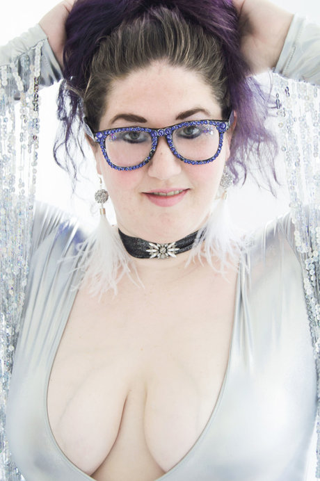 Ellie Quinn naked star pics