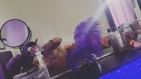 Karma Taylor s VIP page solo only_ sexy actress images