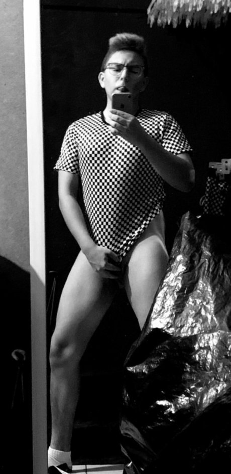 El Ferch model pretty pic