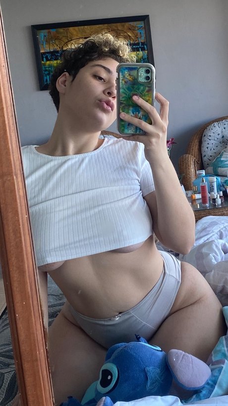 Neliz pornstar free picture