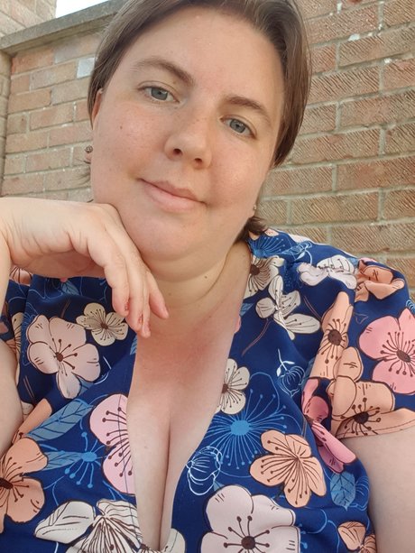 Beccles Cake model nudes photos